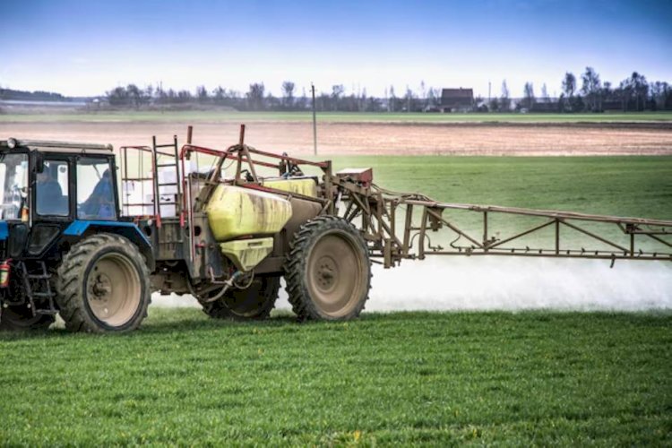 سمپاش پشت تراکتوری چیست و چه کاربردی دارد؟